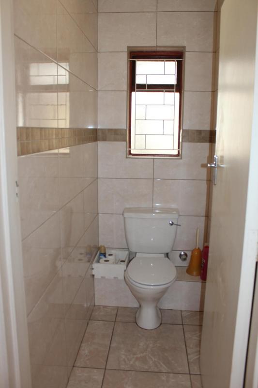 5 Bedroom Property for Sale in Churchill Estate Western Cape
